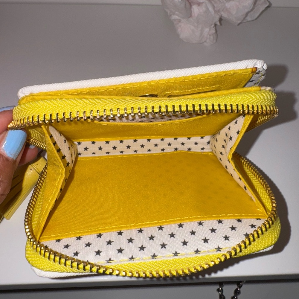 Yellow Star Pattern Wallet - Picture 5 of 6